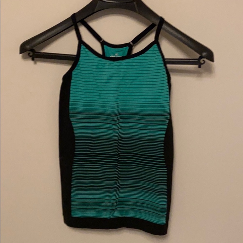 Workout tank top